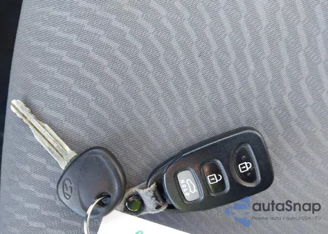 2015 Hyundai Elantra Se z USA, uszkodzony, nr VIN KMHDH4AE6FU248407